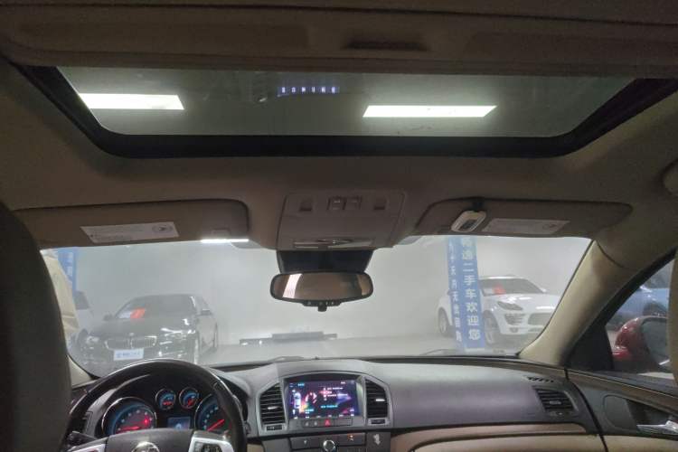 Used Buick Regal 2010 2.0L Expo Edition Headliner