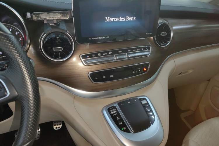 Used Mercedes-Benz V-Class 2021 V 260 Prestige Edition