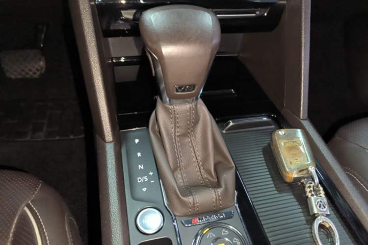 Used Volkswagen Teramont 2019 530 V6 Four-Wheel Drive Prestige Flagship Edition China V Standard Gear Lever