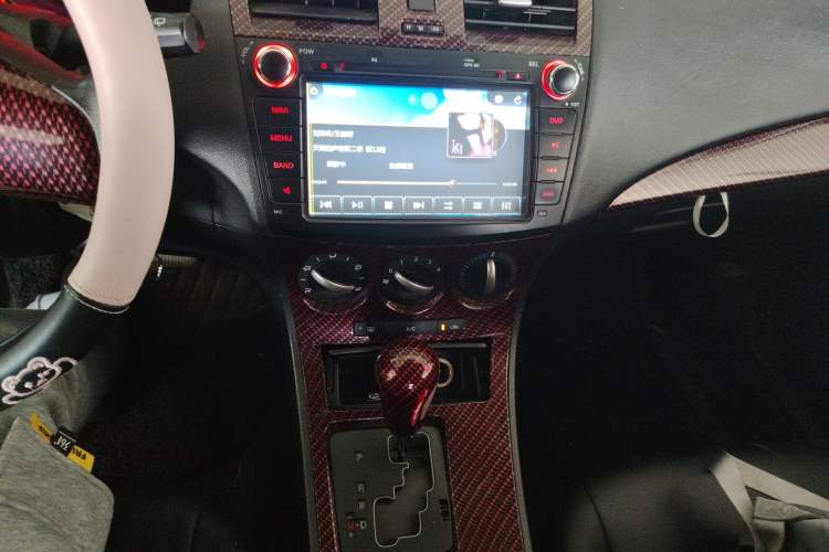 Used Mazda 3 2012 Hatchback 1.6L Automatic Elite Model Audio And AC Panel