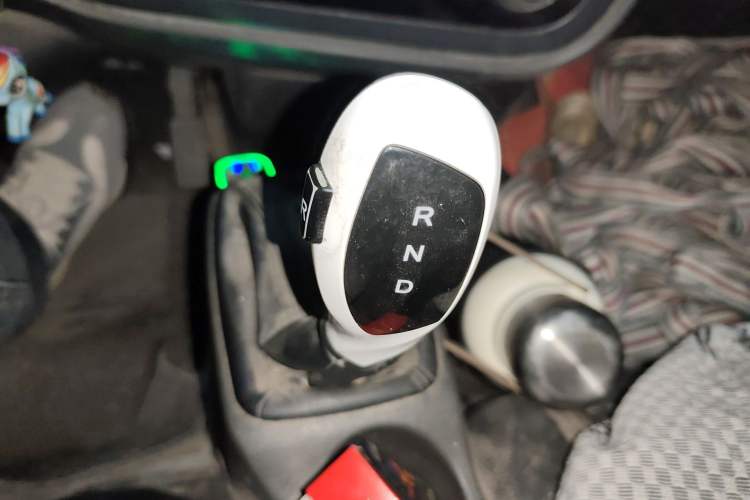 Used JAC Group EX6 2023 i3 New Energy No.1 Cargo Vehicle Gear Lever