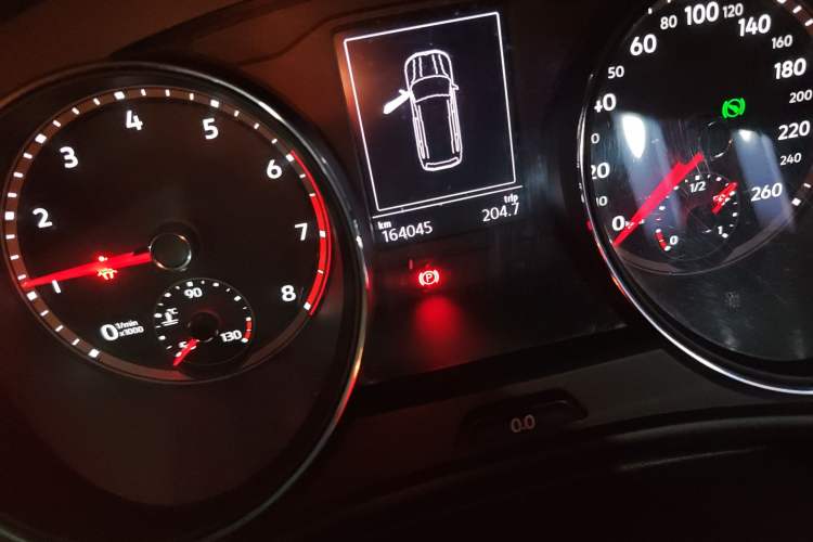 Used Volkswagen Teramont 2017 380TSI Four-Wheel Drive Luxury Edition Odometer Close Up