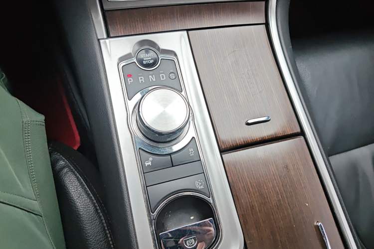 Used Jaguar XF 2015 XF 2.0T Prestige Edition
