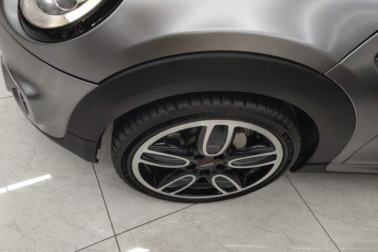 Used MINI 2017 2.0T COOPER S for Car Enthusiasts Left Front Wheel Hub