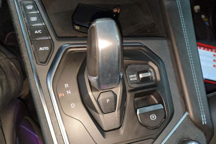 Used Lynk & Co 05 2020 2.0TD Two-Wheel Drive Shine Halo
