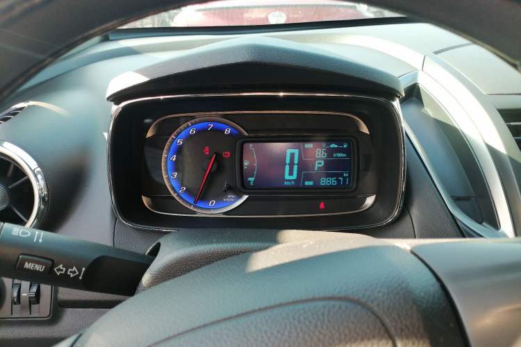 Used Chevrolet Trax 2016 1.4T Automatic Two-Wheel Drive Comfort Version with Sunroof