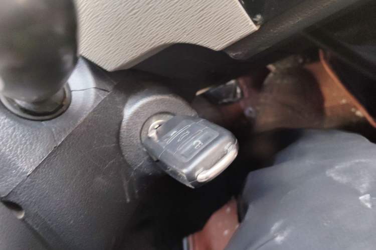 Used CHANGAN OSHAN Olisway 2013 1.4L Manual Jingxiang Model
