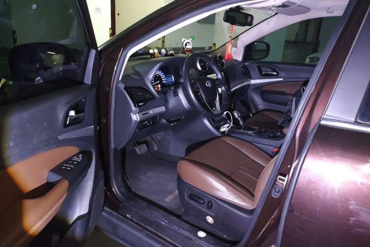 Used BYD S7 2015 2.0T Automatic Prestige Model