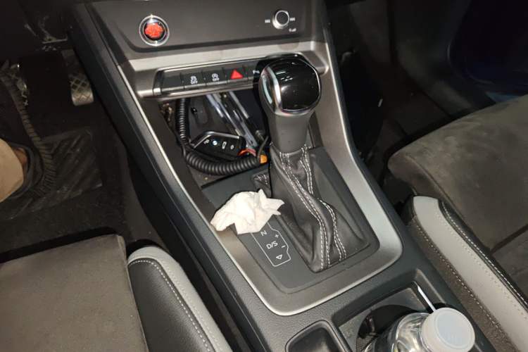 Used Audi Q3 2020 35 TFSI Ambition Dynamic Edition Gear Lever