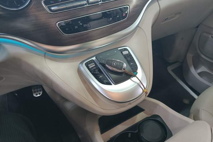 Used Mercedes-Benz V-Class 2021 V 260 Prestige Edition
