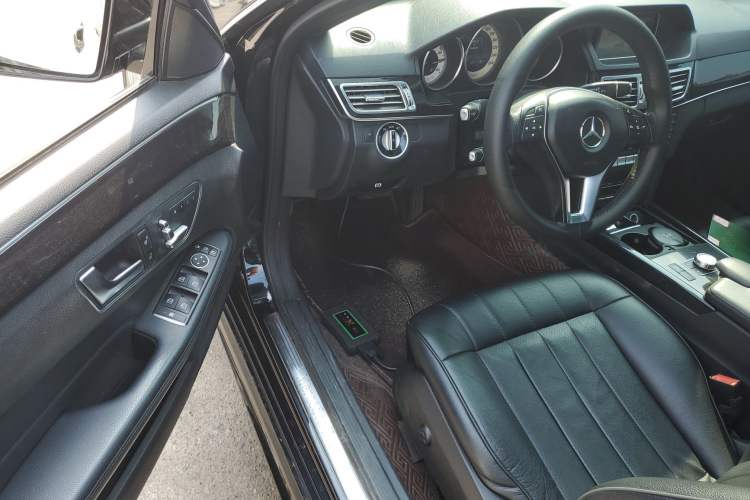 Used Mercedes-Benz E-Class 2015 E 260 L