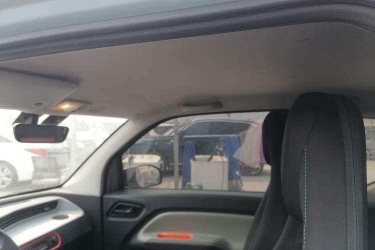 Used Wuling Hongguang MINIEV 2022 Easy Version Lithium Iron Phosphate Headliner