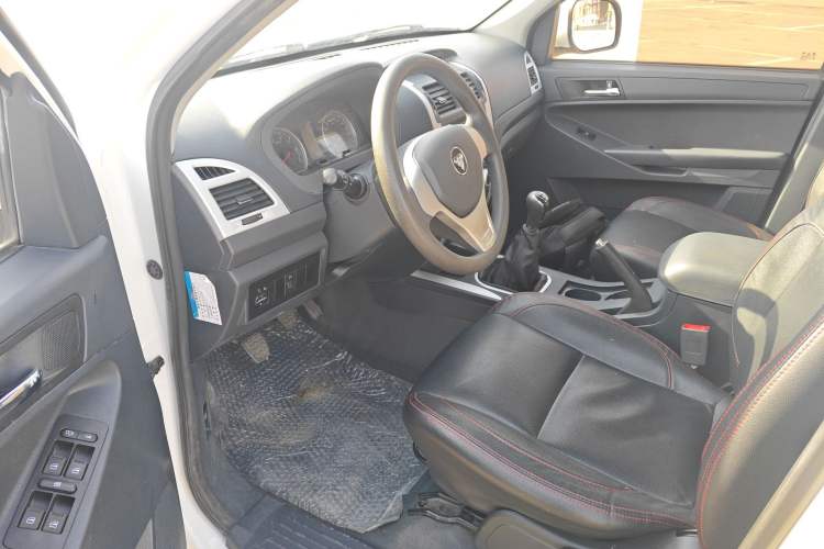 Used Foton Tunland 2017 2.4L E3 Gasoline Two-Wheel Drive Extended Comfort Version 4G69S4M