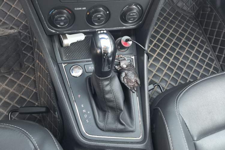 Used Volkswagen Gran Lavida 2017 180TSI DSG Comfort Edition
