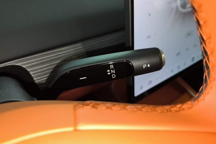 Used ONVO L60 2025 Model—60 kWh Rear-Wheel-Drive Version Gear Lever