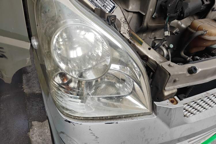 Used Wuling Rongguang 2014 1.2L S Base Model Right Front Headlight