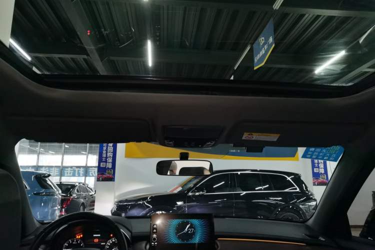 Used Honda UR-V 2023 370TURBO Two-Wheel-Drive Luxury Edition
