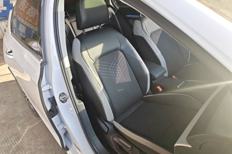 Used Volkswagen Golf 2024 280TSI DSG Pro 50th Anniversary Edition
