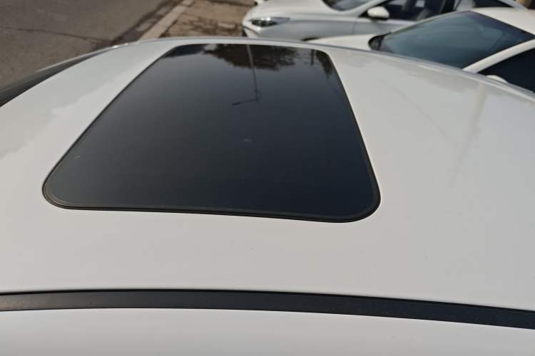 Used Hyundai Elantra (6th Generation / Lingdong) 2019 1.5L CVT ZhiXuan – Elite Version Roof