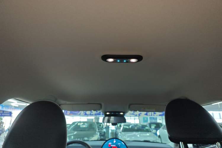 Used MINI Electric MINI COOPER 2025 456km COOPER E Classic Style
