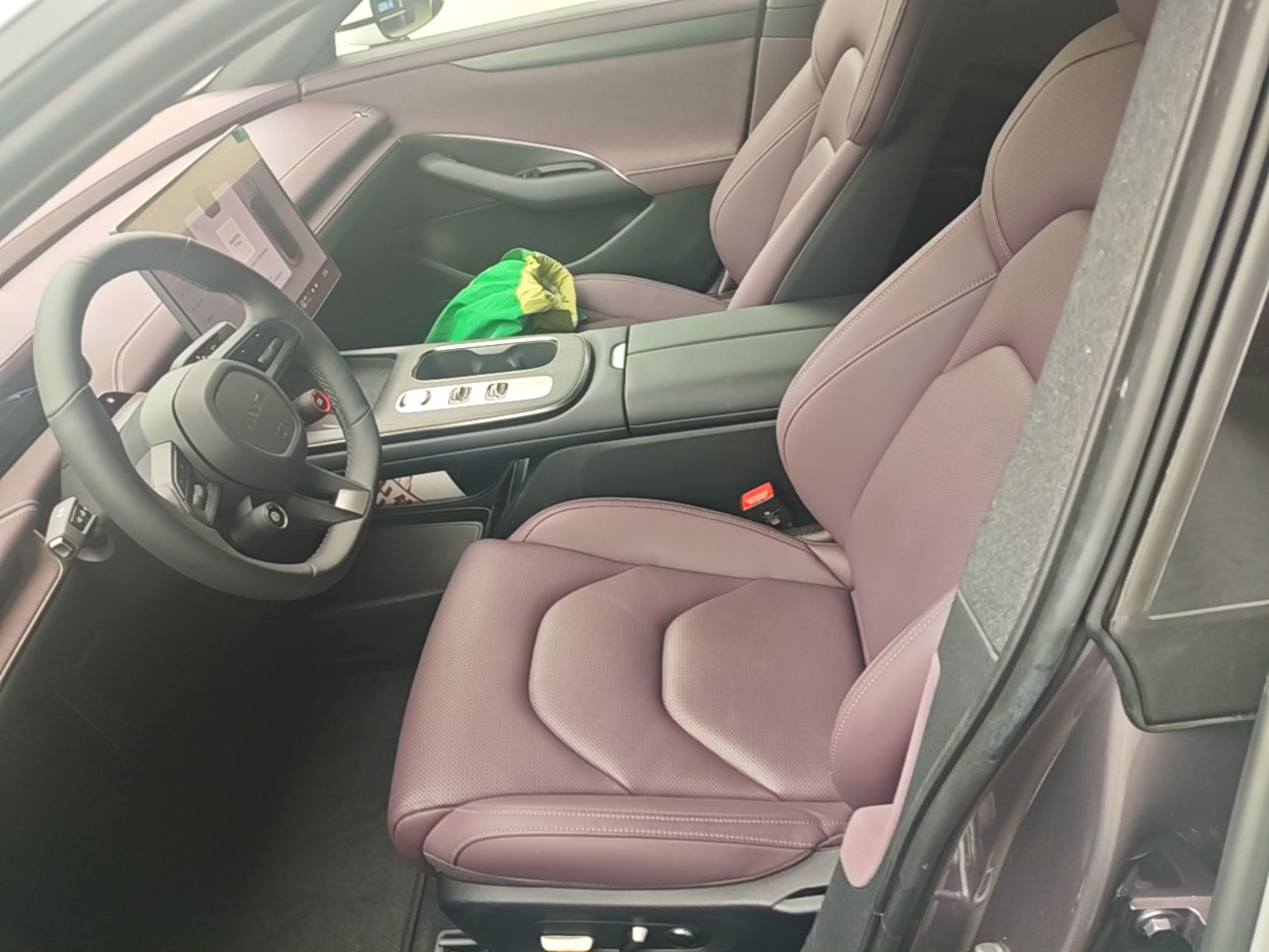 Xiaomi Auto SU7 2024 Rear-Drive Long-Range Intelligent Driving Version — снимка 17