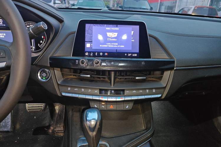 Used Cadillac CT4 2021 28T Luxury Model Audio And AC Panel