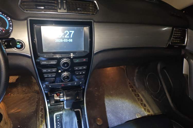 Used Haval H2 2016 Red-Label 1.5T Automatic Two-Wheel Drive Luxury Model