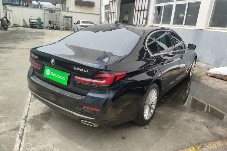 Used BMW 5 Series 2022 Second Facelift 525Li Luxury Package
