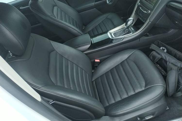 Used Ford Mondeo 2013 2.0L GTDi 200 Luxury Model
