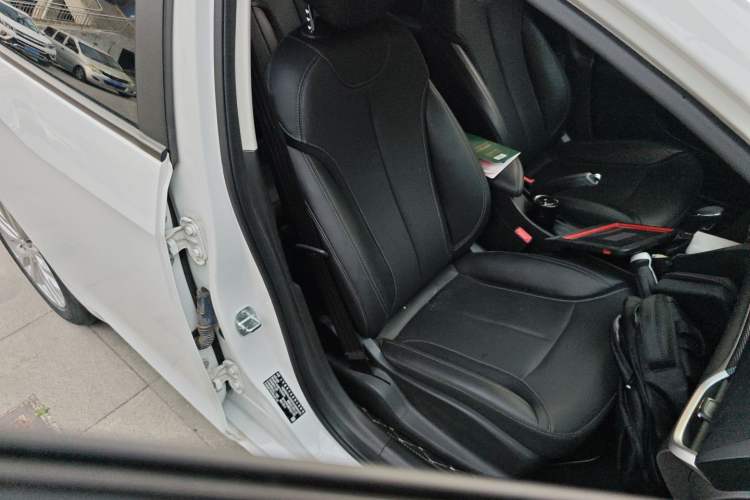 Used Buick GT 2021 Revised Version Flagship 1.5L Automatic Elite Edition Right Front Seat