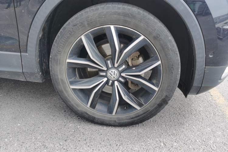 Used Volkswagen Tiguan L 2020 330TSI Automatic Two-Wheel Drive Smart Luxury Edition China VI Standard
