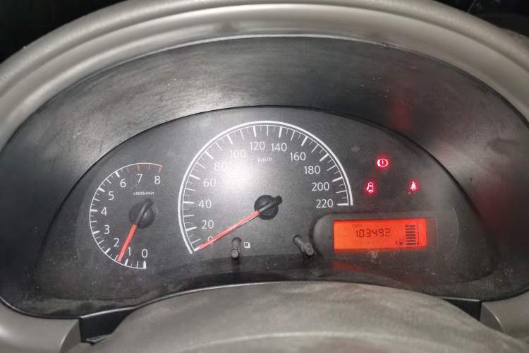 Used Nissan Sunny 2014 1.5XE Manual Comfort Edition
