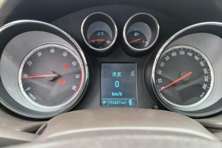 Used Buick Regal 2015 2.0L Leading Fashion Edition