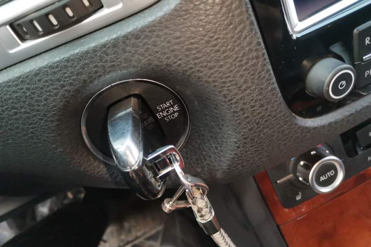 Used Volkswagen Touareg 2011 3.0 TSI Standard Version Vehicle Key