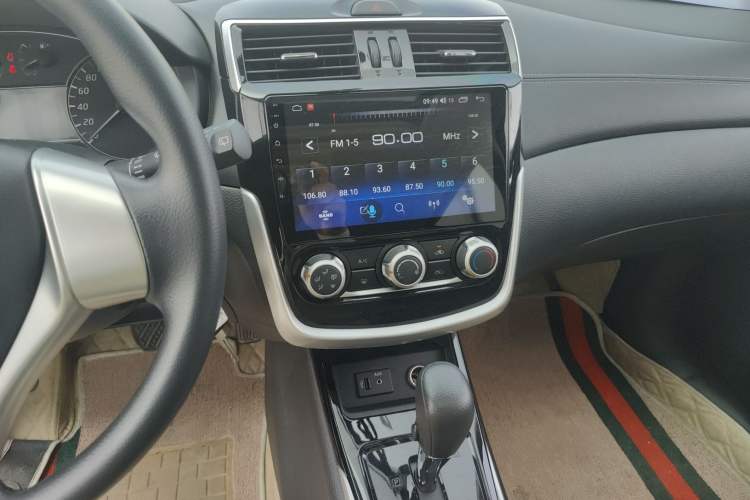 Used Nissan Tiida 2021 1.6L CVT Cool Edition
