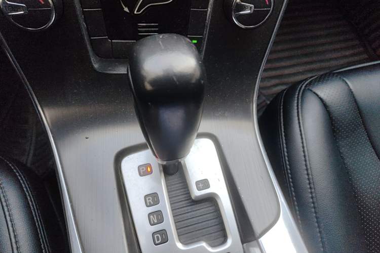 Used Volvo S60 2011 2.0T ZhiShang Version
