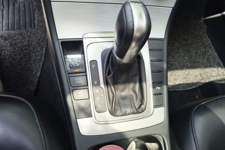 Used Volkswagen Magotan 2013 1.8TSI Premier Model