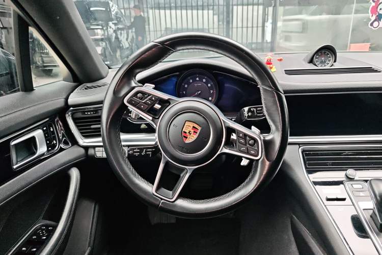 Used Porsche Panamera 2019 Panamera 2.9T Steering Wheel