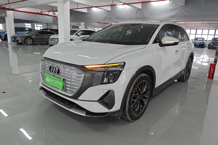 Used Audi Q5 e-tron 2023 40 e-tron Starry Edition Mecha Kit