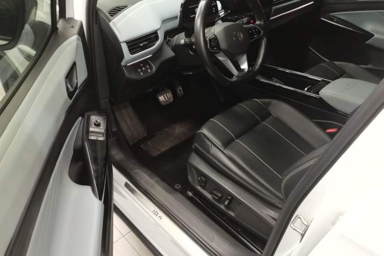 Used Volkswagen ID.4 X 2023 Pure Smart Edition
