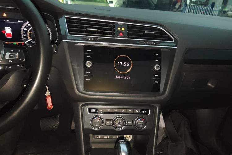 Used Volkswagen Tiguan 2018 330TSI All-Wheel-Drive Innovation Model