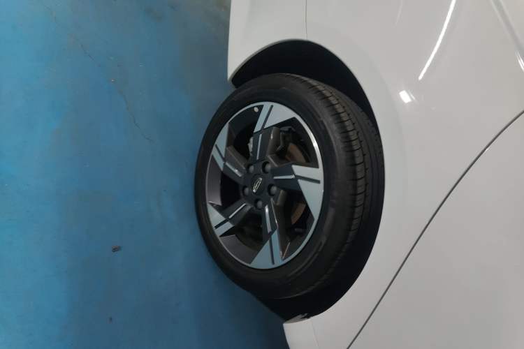 Used Geely Auto Emgrand L HiP 2024 Champion Edition 1.5TD-DHT Pro 100KM Excellence Model