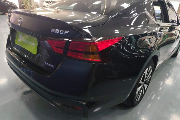 Used Nissan Teana 2021 2.0L XL Comfort Edition Right Rear Taillight