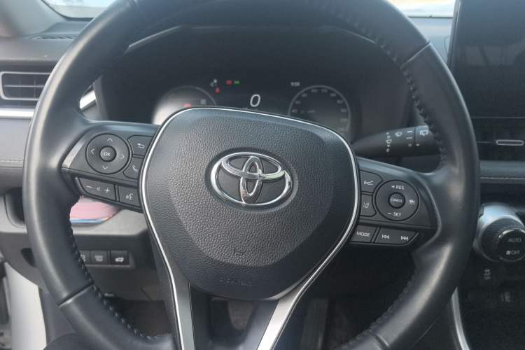 Used Toyota Wildlander 2023 Dual-Motor 2.5L E-CVT Two-Wheel Drive Luxury PLUS Edition