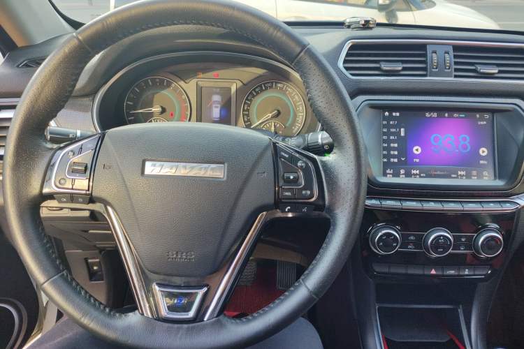 Used Haval H2 2017 Blue Label 1.5T Manual Two-Wheel Drive Luxury Model
