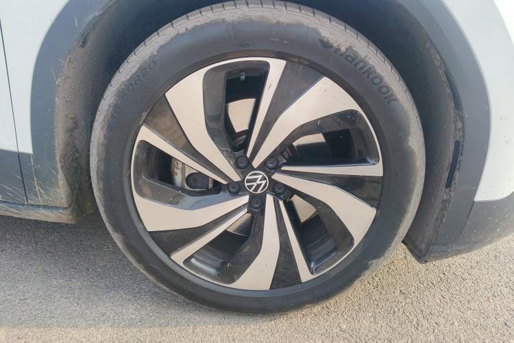 Used Volkswagen ID.6 CROZZ 2021 Long-Range PURE+ Edition Right Front Wheel Hub