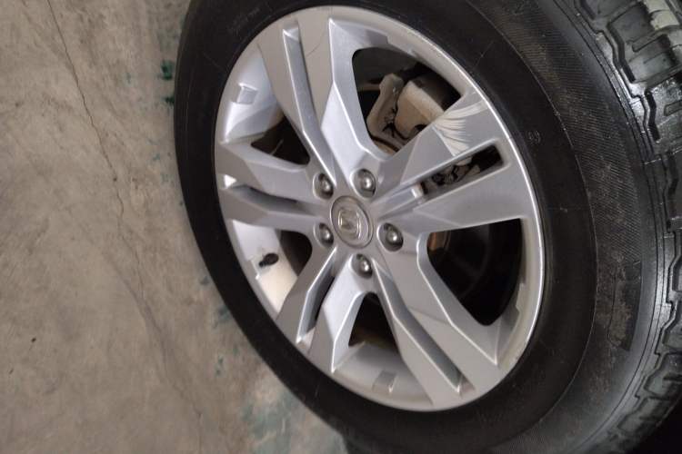 Used CHANGAN CS75 2017 Shangkui Edition 1.5T Automatic Fengxiang Model
