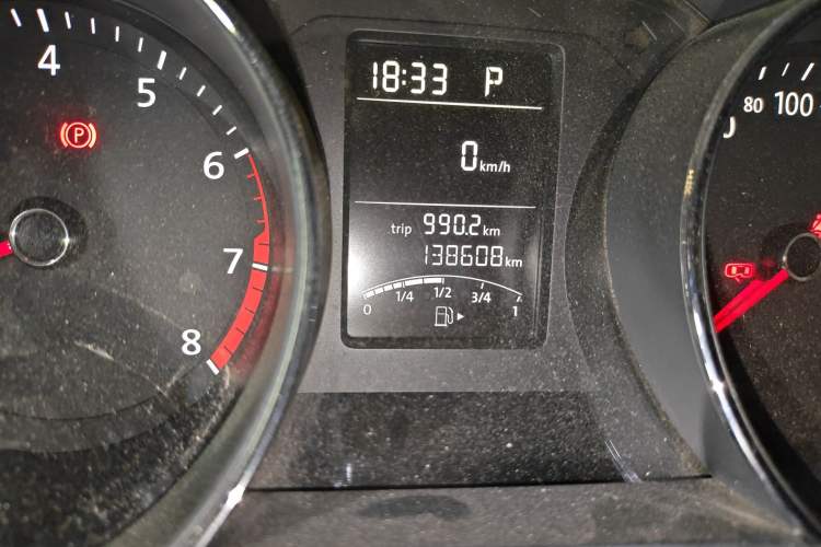 Used Volkswagen Sagitar 2015 1.6L Automatic Comfort Model Odometer Close Up