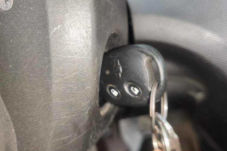 Used Chevrolet Sail 2013 Sedan 1.2L Manual Happiness Edition
