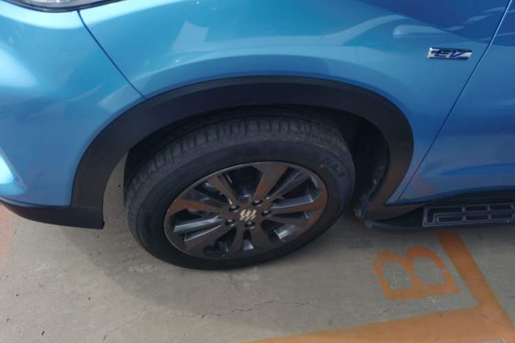 Used Everus VE-1 2020 Luxury Edition Left Front Wheel Hub